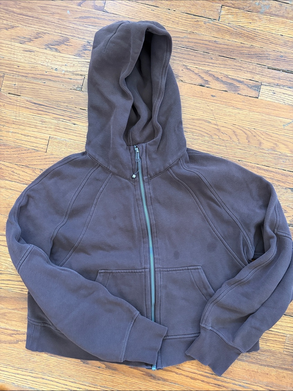 Lululemon women’s small espresso scuba hoodie